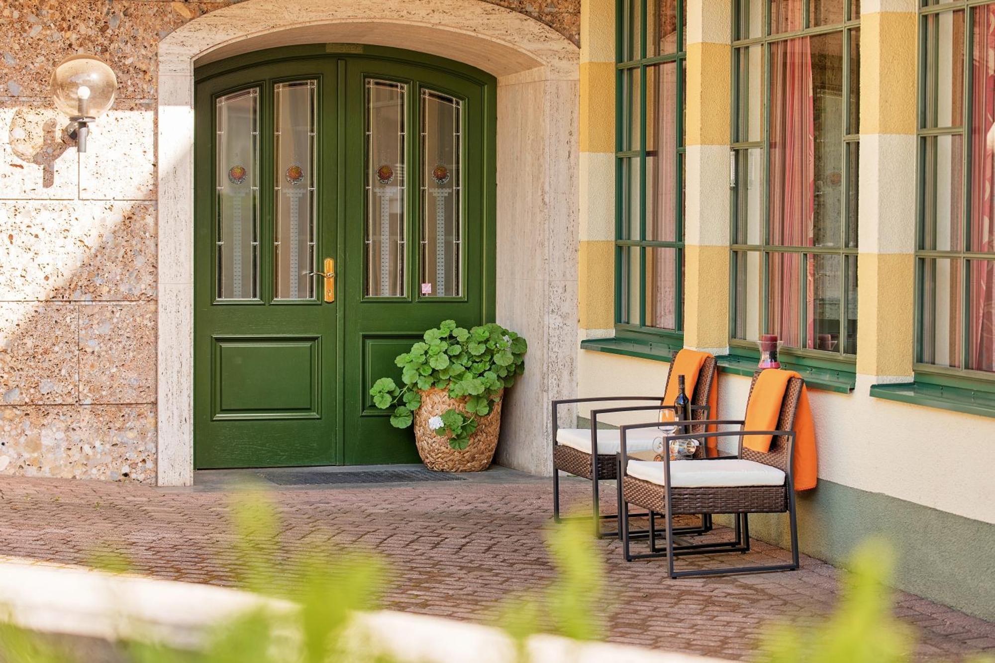 Erlebnis-Hotel-Appartements Latschach ober dem Faakersee Zewnętrze zdjęcie