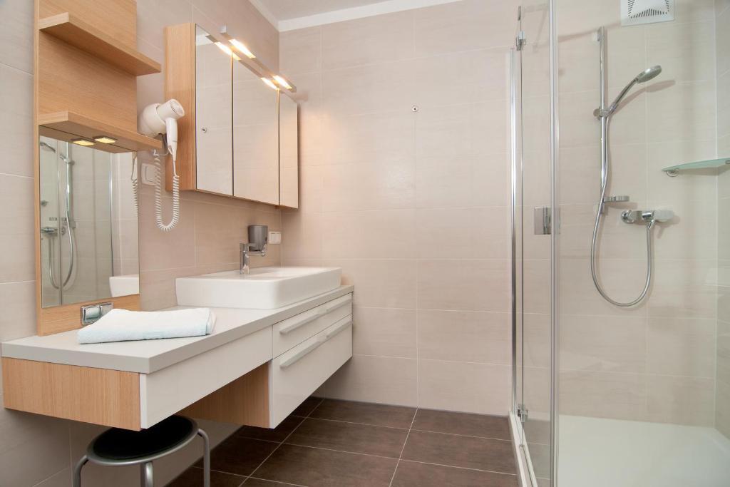 Erlebnis-Hotel-Appartements Latschach ober dem Faakersee Zewnętrze zdjęcie